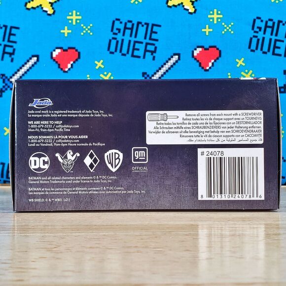 Jada DC Universe Harley Quinn 1969 Chevrolet Corvette Stingray 1:32 Collectible - Picture 9 of 11